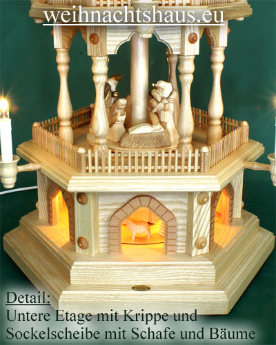 Weihnachtspyramide Erzgebirge Pyramide elektrisch beleuchtet mit geschnitzten Krippefiguren günstig kaufen